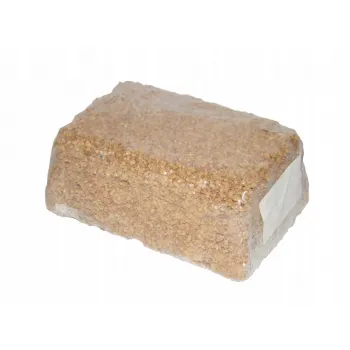 PATRON Cortefix 750g -kołacz dla gołębi z muszlami